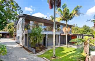 212 Valley Road, Mangapapa