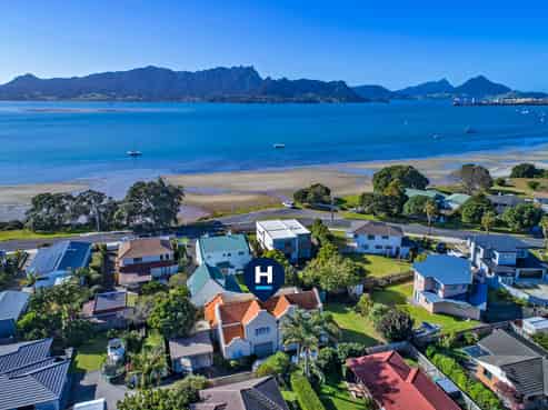 16B Bermuda Place, One Tree Point