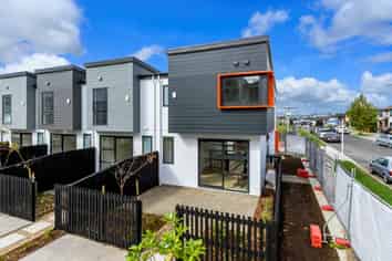 11 Kaikape Lane, Flat Bush