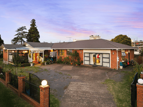 80 Rosella Road, Mangere East