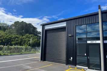 Rear Industrial unit with adjacent yard