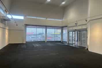 Spacious Retail With Good Exposure