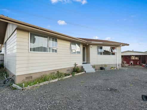 29 Othello Drive, Clover Park