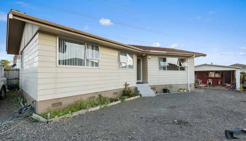 29 Othello Drive, Clover Park
