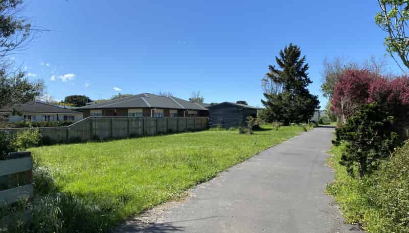 35 Hilton Road, Carterton