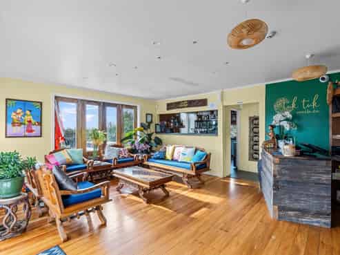 1 Waimea Road, Waikanae Beach
