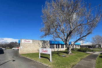 Standalone Corporate Warehouse + Yard