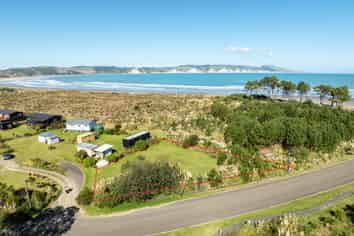 2 Maru Place, Mahia