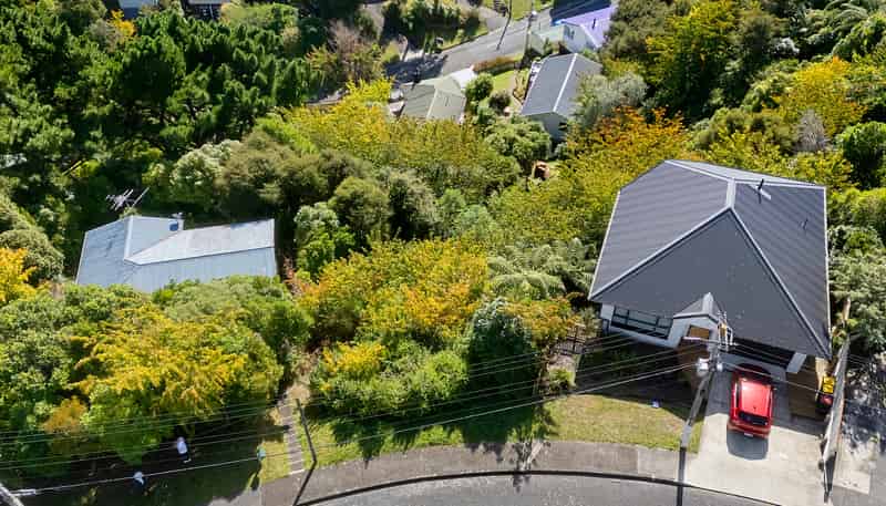 8 Castle Crescent, Stokes Valley