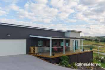 18 Freyja Crescent, Coopers Beach