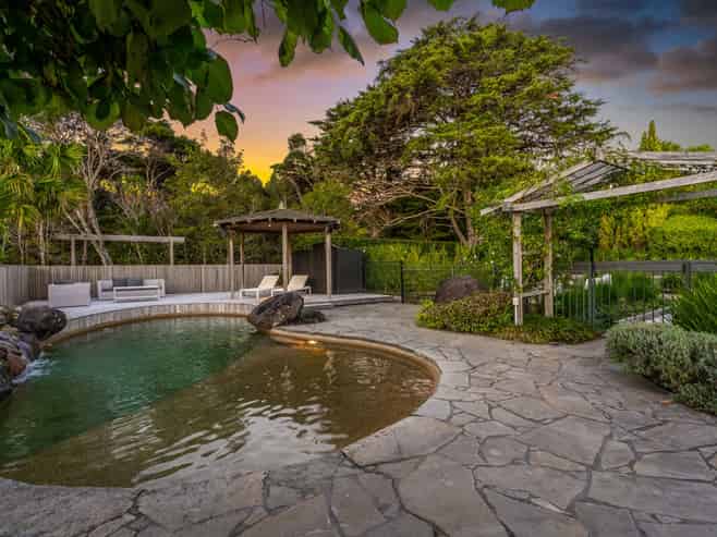 6 Emily Lane, Greenhithe