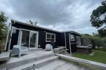 477 Sea View Road, Onetangi