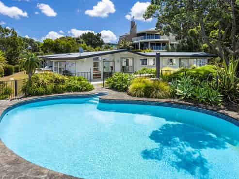 62 Sharon Road, Waiake