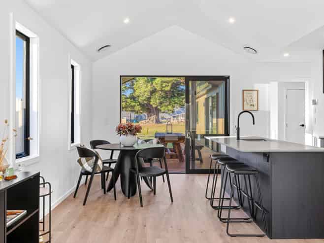 111, 113 Wooing Tree Avenue, Cromwell