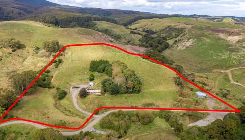 660 Happy Valley Road, Tuatapere