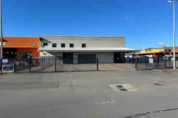Automotive Service Centre and Sales Yard
