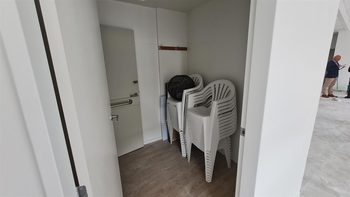 Fantastic Spot for Lease or Buy or Rent to Own! - Mehr