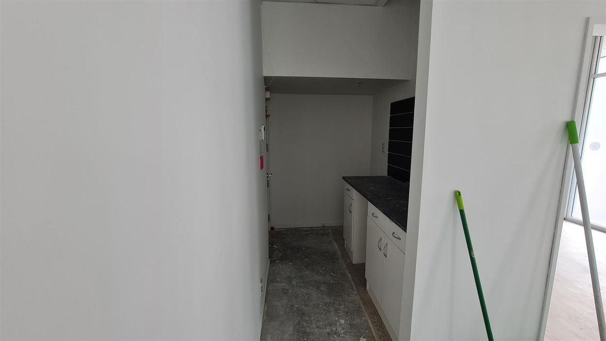 Fantastic Spot for Lease or Buy or Rent to Own! - Ansicht 6