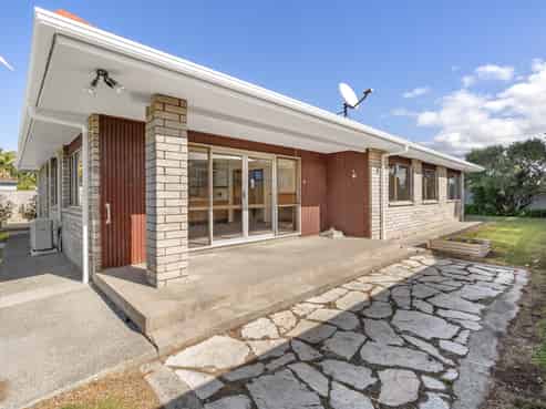 19 South Road, Waipu