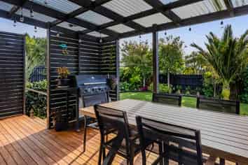 6 Moana Crescent, Blagdon