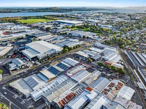 Onehunga Industrial – Must Be Sold