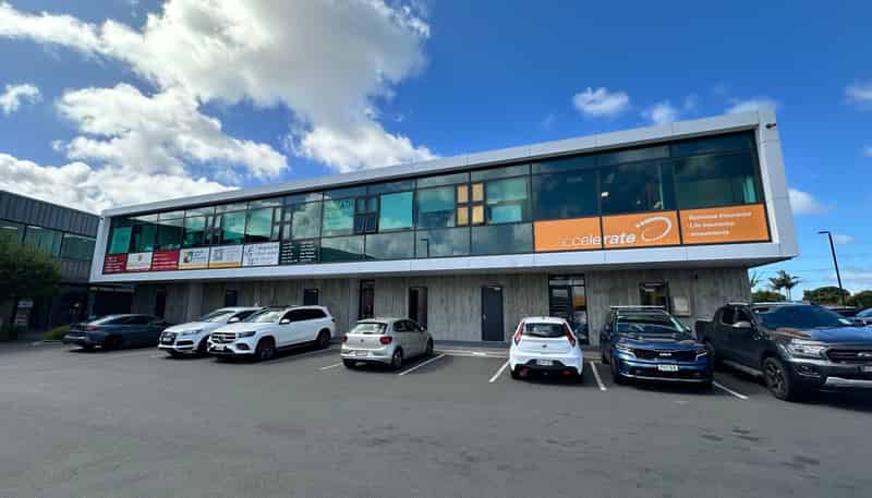 10/102C Hobsonville Road , Hobsonville