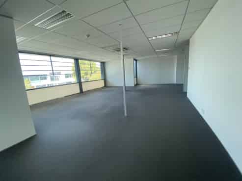 Versatile commercial space