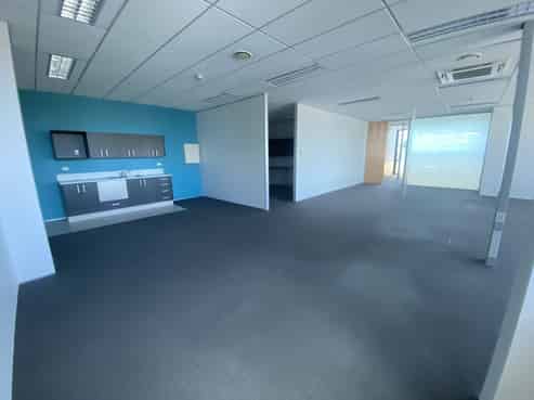 Versatile commercial space