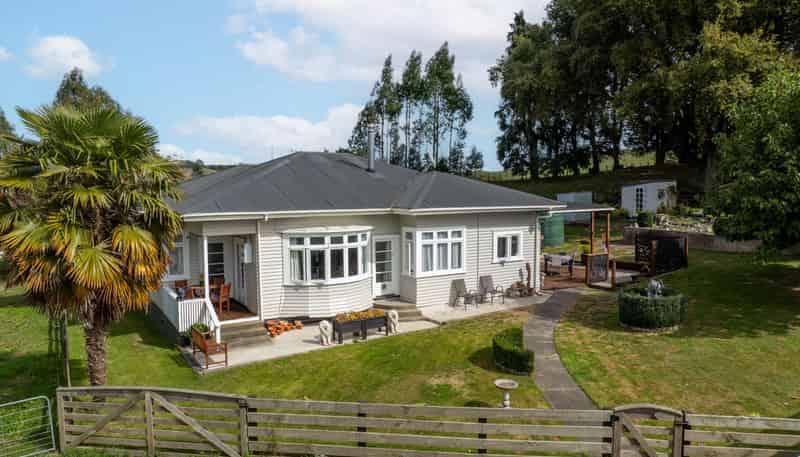 896 Waotu Road, Waotu