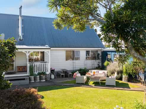 14 Cumming Street, Okato