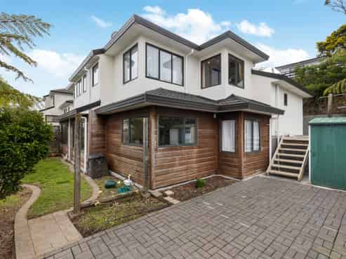 33 Erris Street, Johnsonville