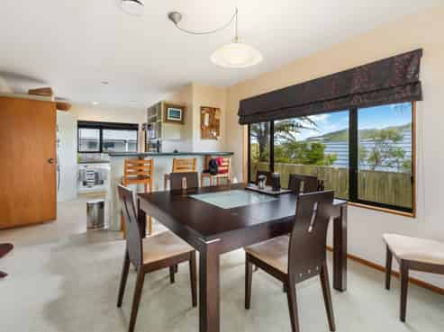 33 Erris Street, Johnsonville