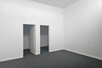 BRAND NEW 200M² OFFICE FOR LEASE
