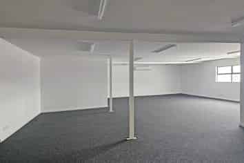 BRAND NEW 200M² OFFICE FOR LEASE
