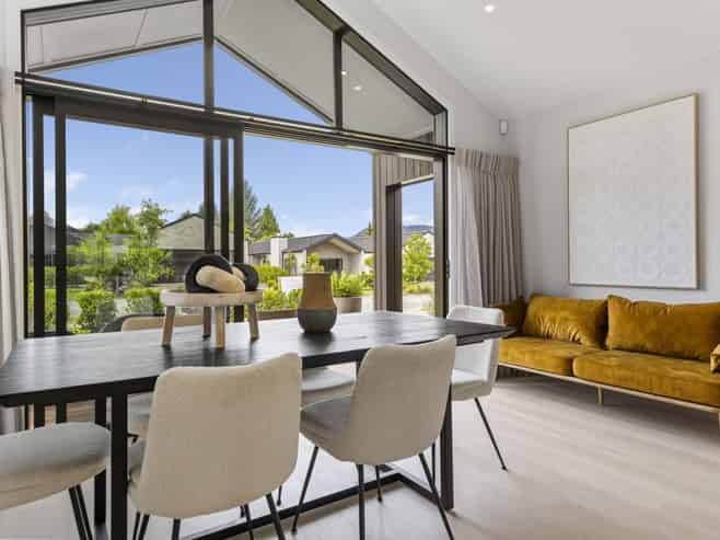 9 Sorrento Drive, Rangatira Park