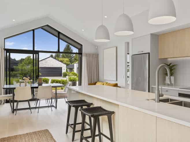 9 Sorrento Drive, Rangatira Park