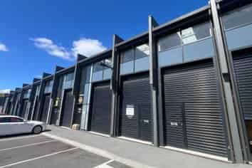 Small Industrial unit avaliable for lease