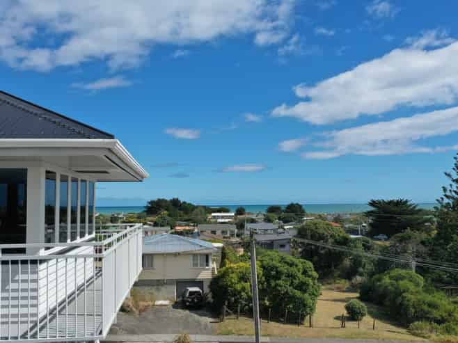 112 Kahukura Avenue, Waitarere Beach