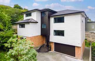 33d Wairau Road, Forrest Hill