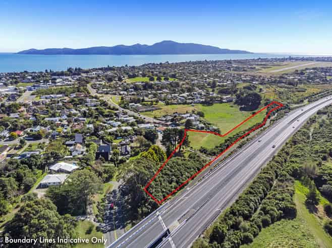  Raumati Road, Raumati Beach