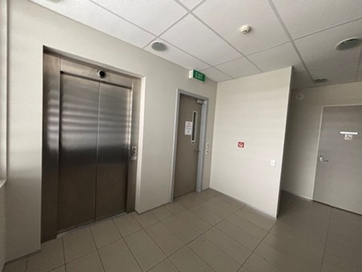 For Lease Medical Fit out/Office - Vista 3
