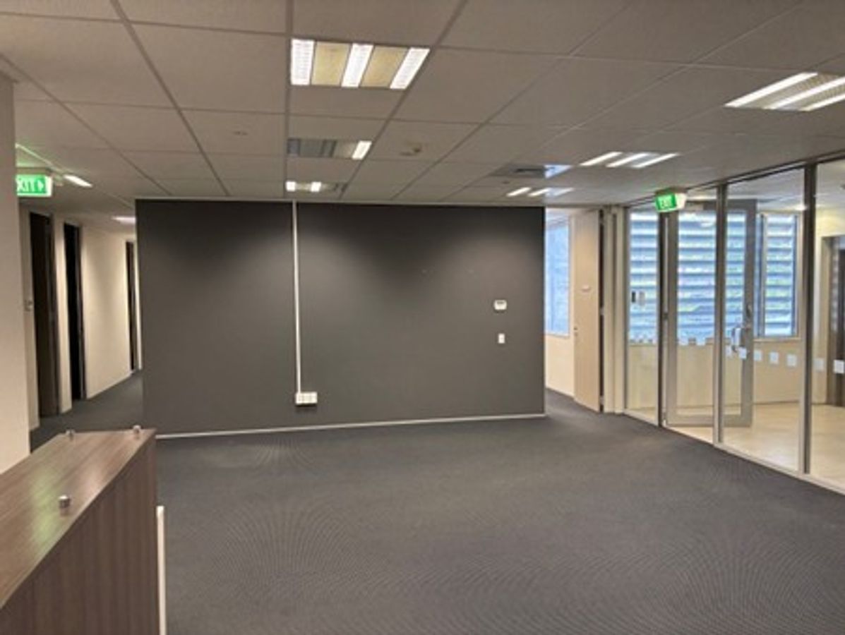 For Lease Medical Fit out/Office - Vista 5
