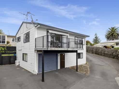 12C Oriana Crescent, Bellevue