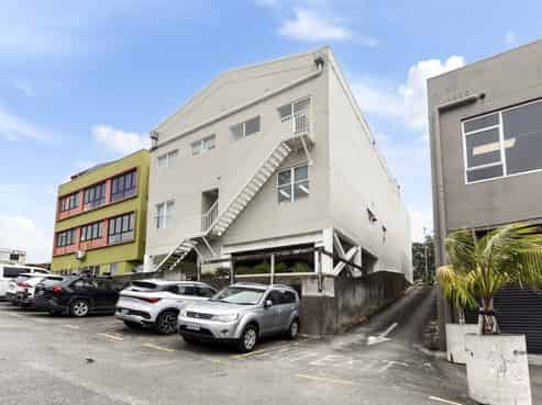 Investment Opportunity in New Plymouth Central.