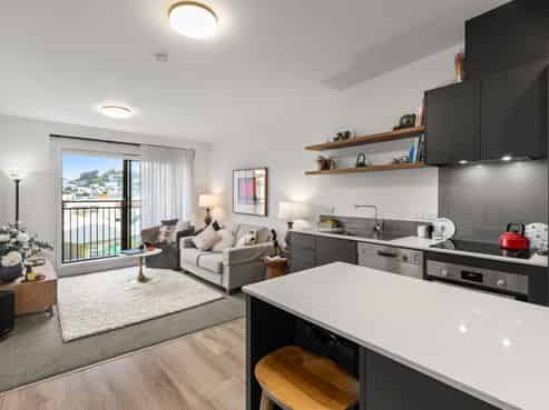 402/2 Colombo Street, Newtown