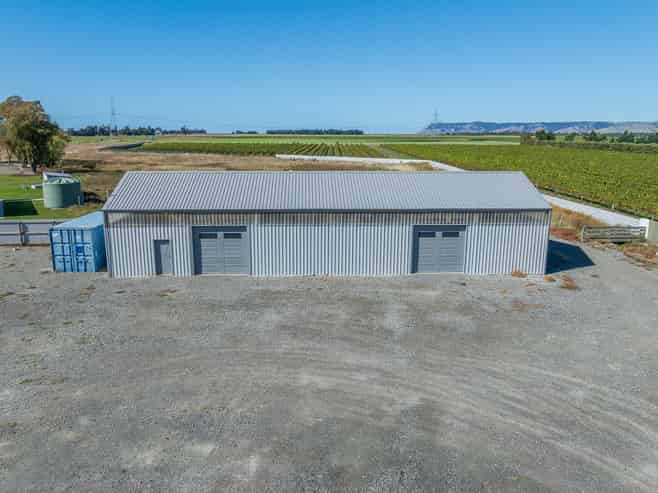 Workshop, Warehouse + Big 6,000sqm Secure Yard