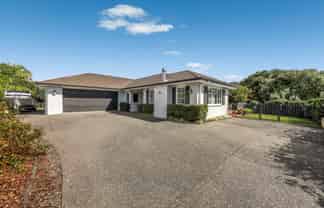 40 Liberty Crescent, Beachlands