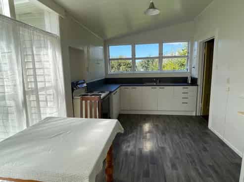 76 Takapau Road, Tolaga Bay