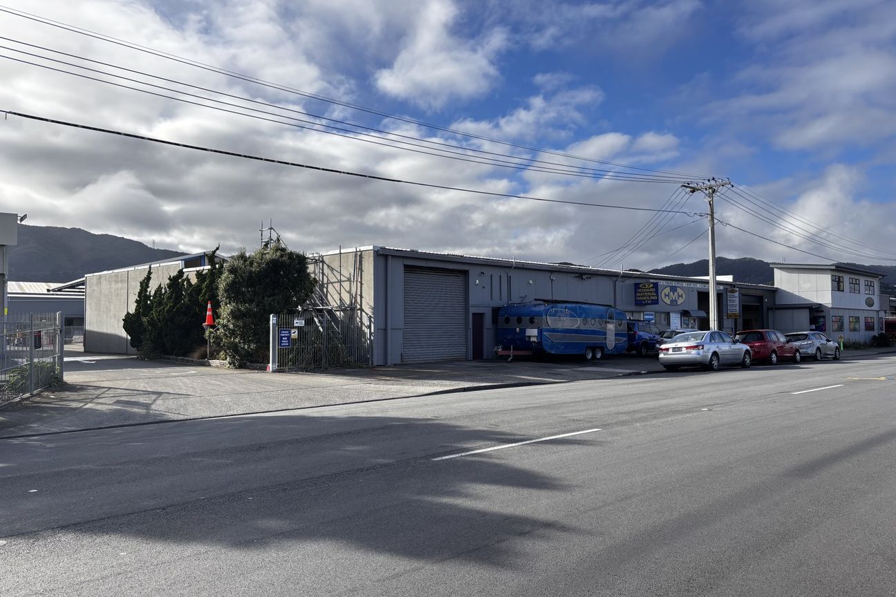Quality warehouse on Port Road! - Pohľad 2