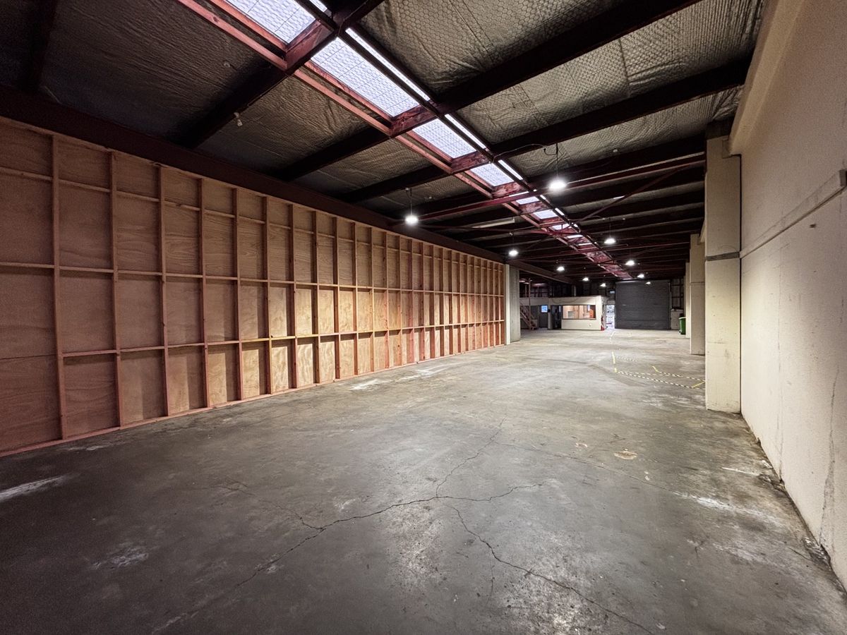 Quality warehouse on Port Road! - Όψη 6